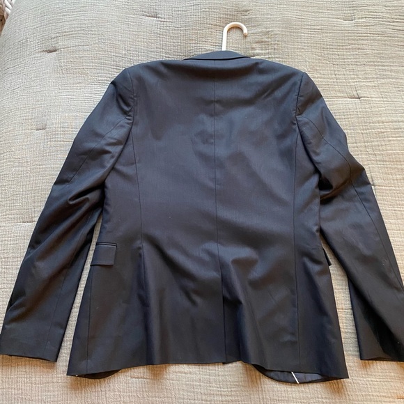 Topman size 36 navy blazer. Worn twice. Great condition - Picture 3 of 3
